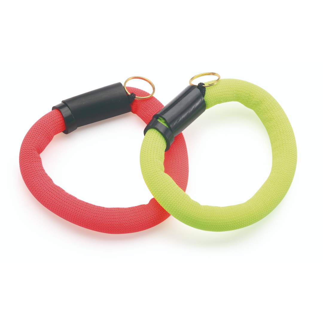 floating wrist keyring